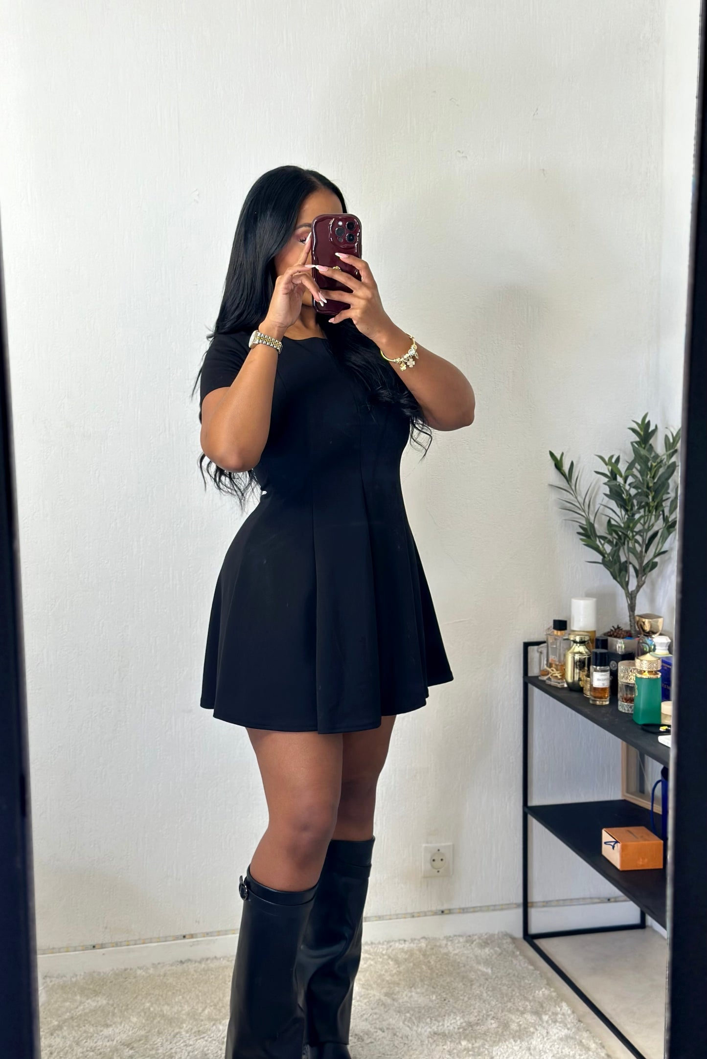 Robe cintrée MAJAHA noir extensible texture très agrandie