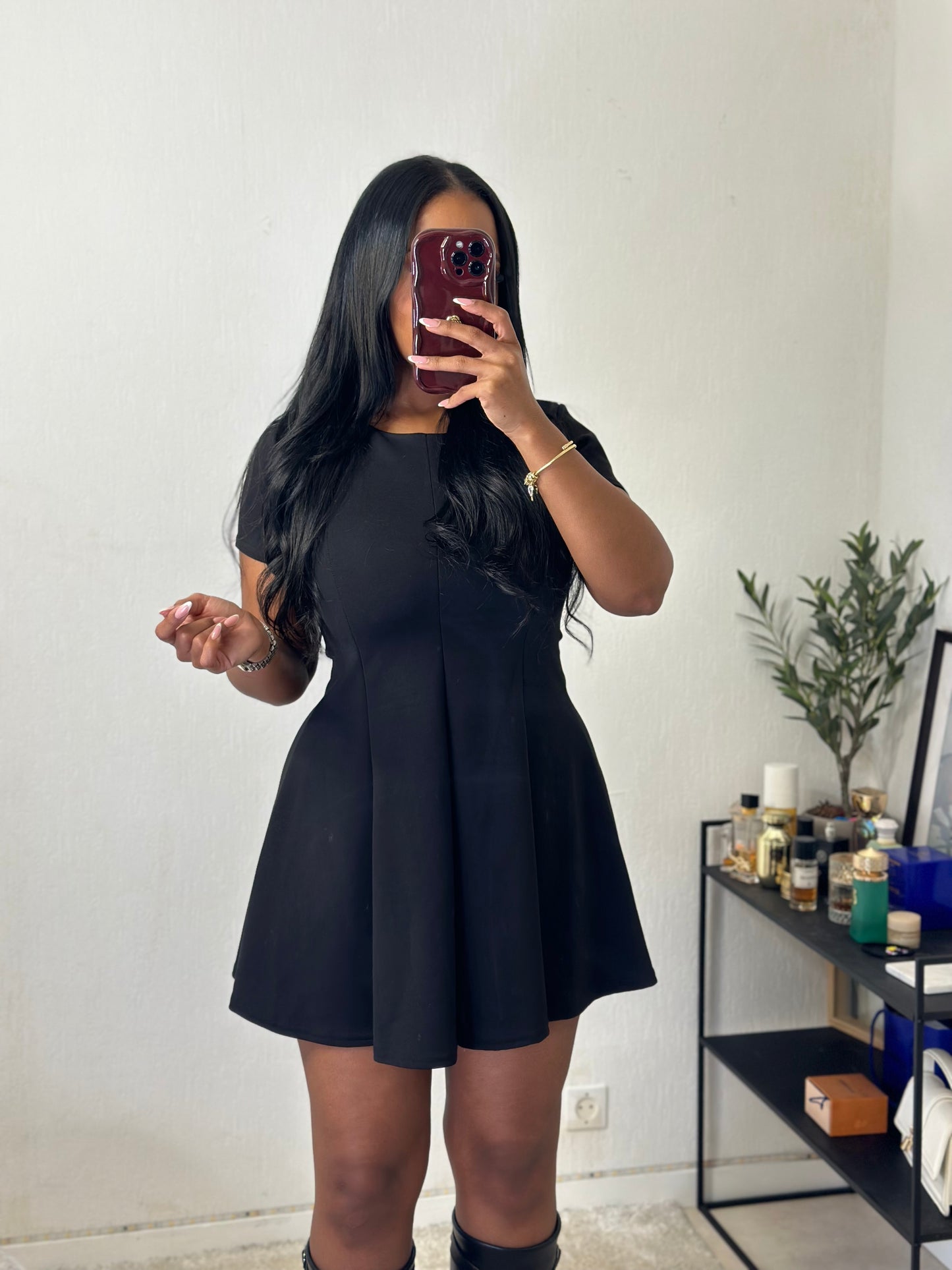Robe cintrée MAJAHA noir extensible texture très agrandie