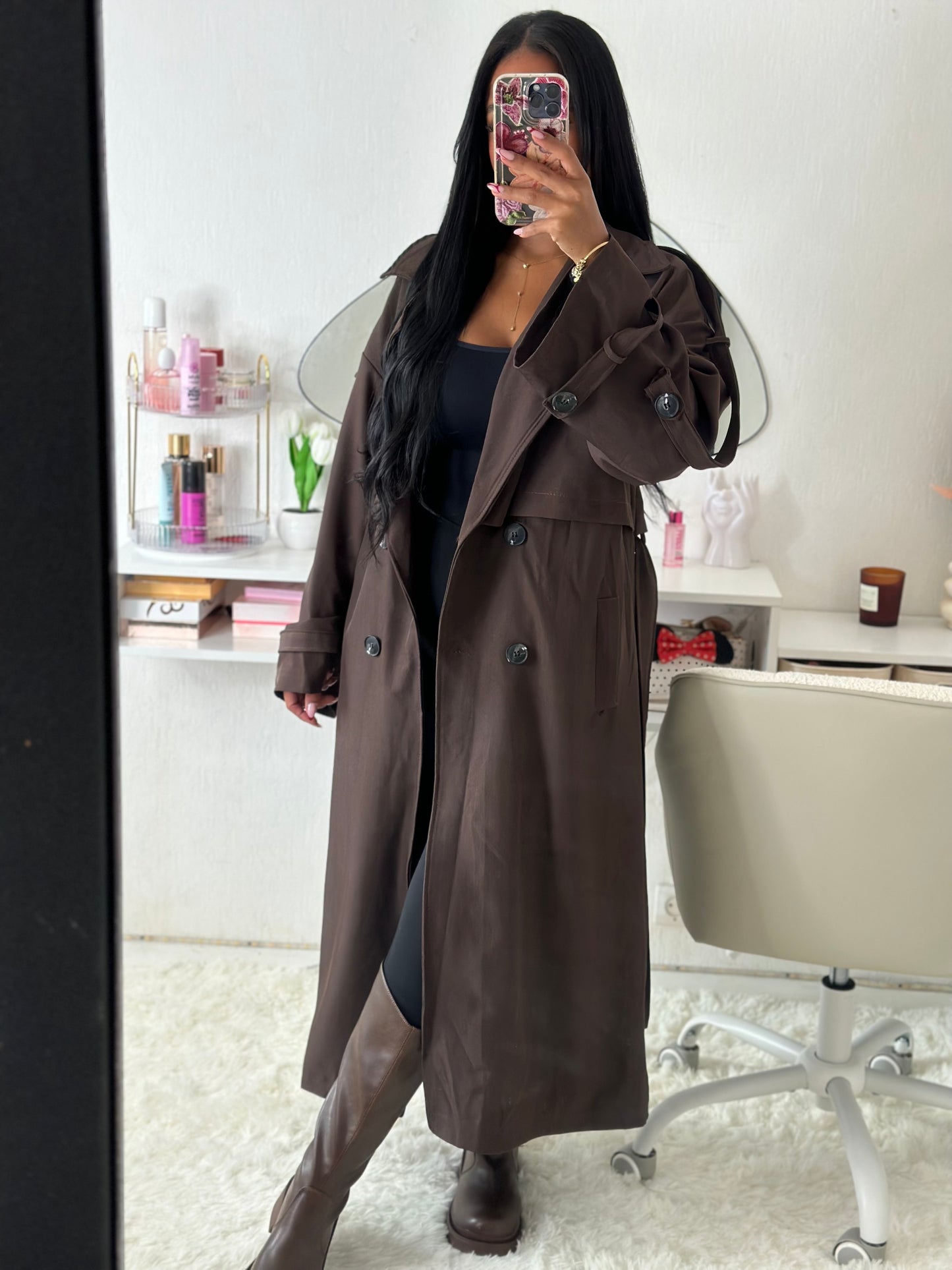 Trench oversize marron a details