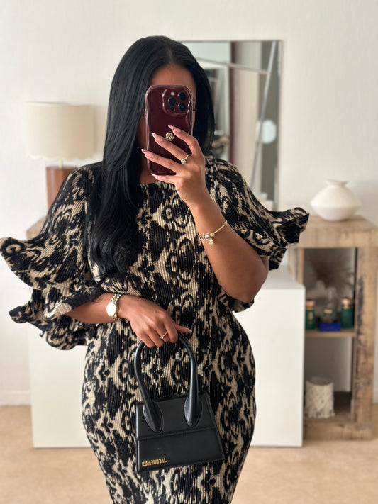 Robe HIND noir(vendu avec ceinture)