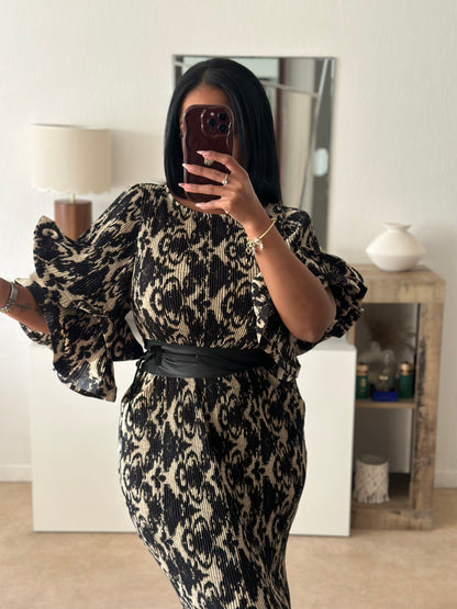 Robe HIND noir(vendu avec ceinture)