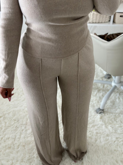 Ensemble exetnsible en laine fine CYRELLE